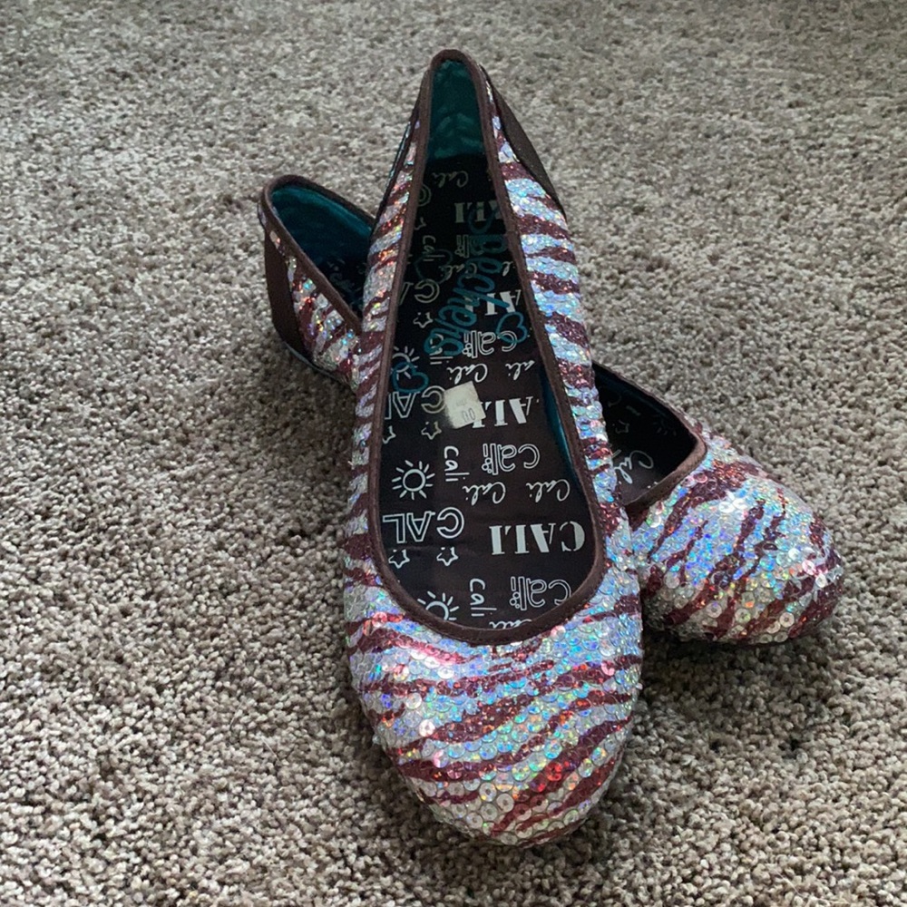 Women’s flats